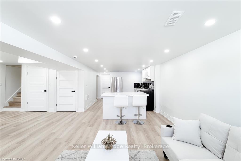 237-fernwood-crescent-hamilton-ontario-x12949774