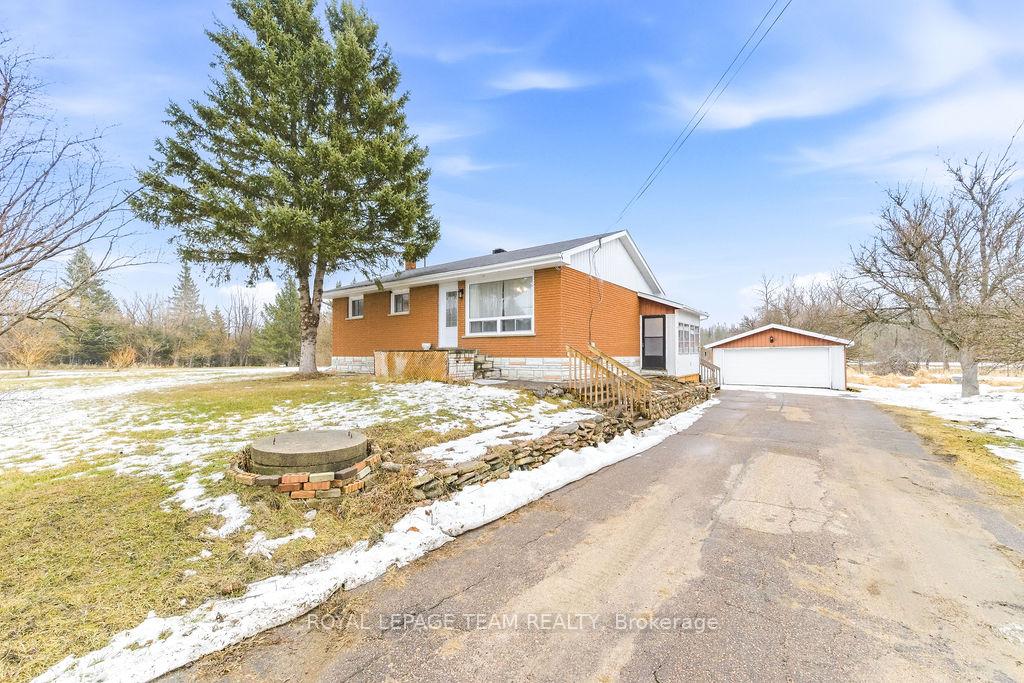 285-foymount-road-bonnechere-valley-ontario-x12949784