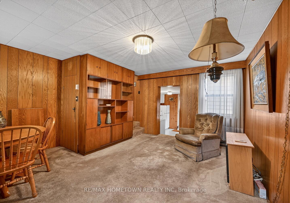 7-9-dales-avenue-brockville-ontario-x12950044
