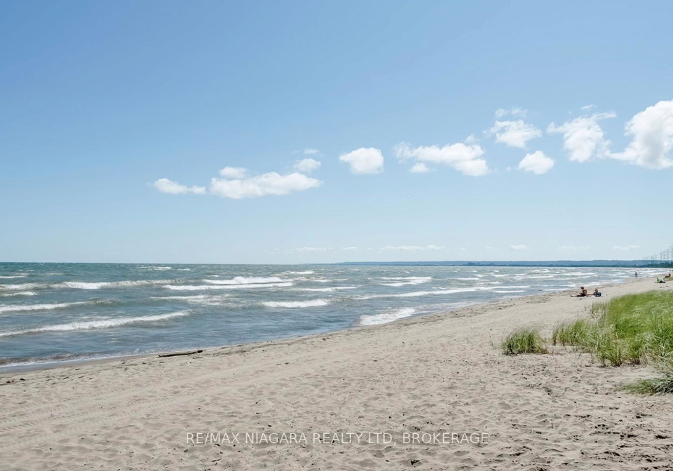 1069-beach-boulevard-hamilton-ontario-x12950128