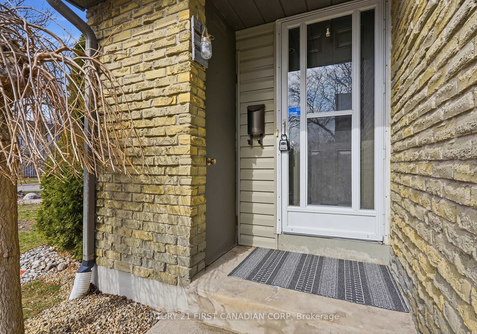 147-deveron-crescent-london-south-ontario-x12950184