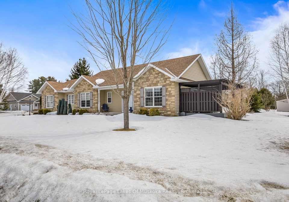 2-inveraray-court-bracebridge-ontario-x12950232