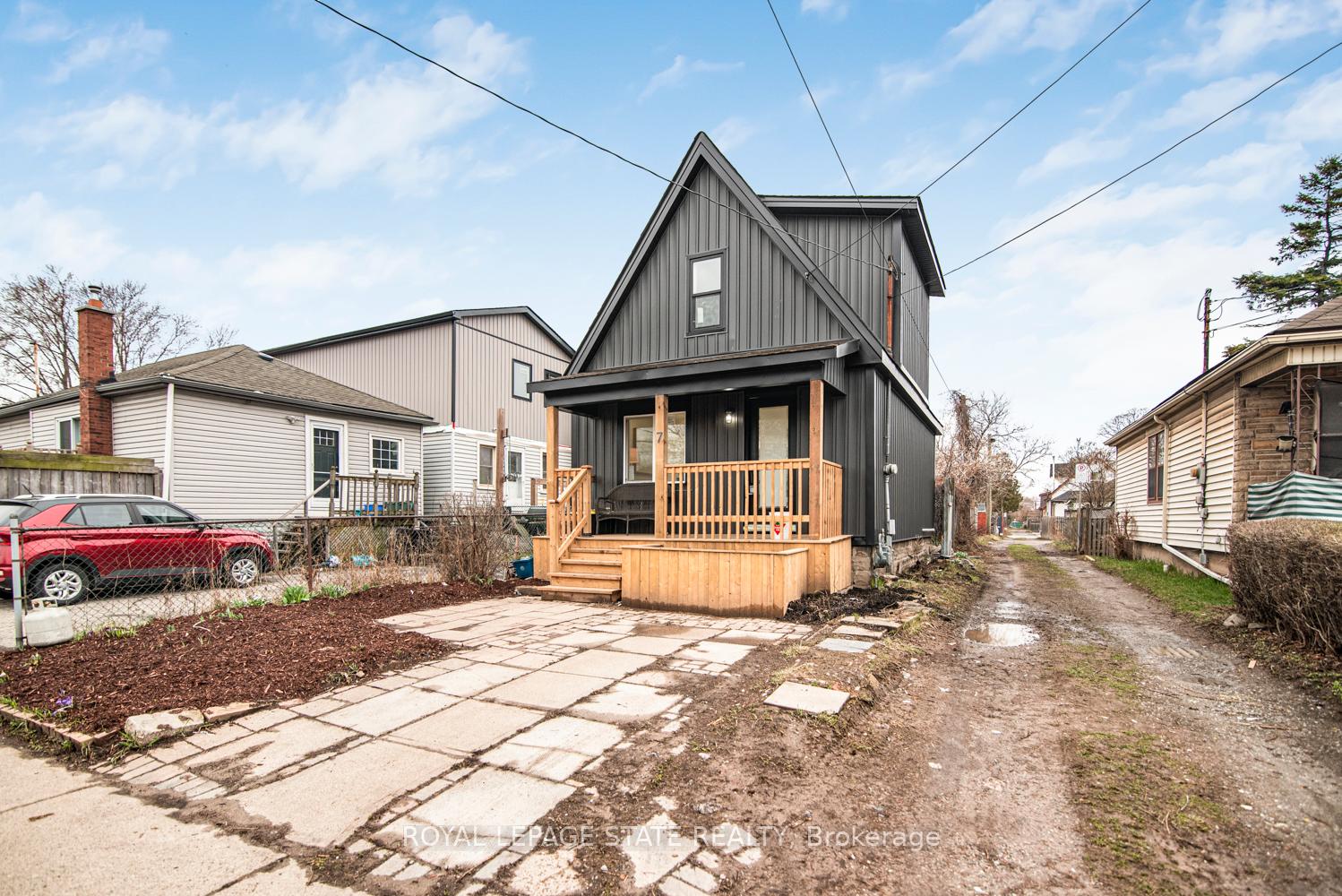 7-stapleton-avenue-hamilton-ontario-x12950238