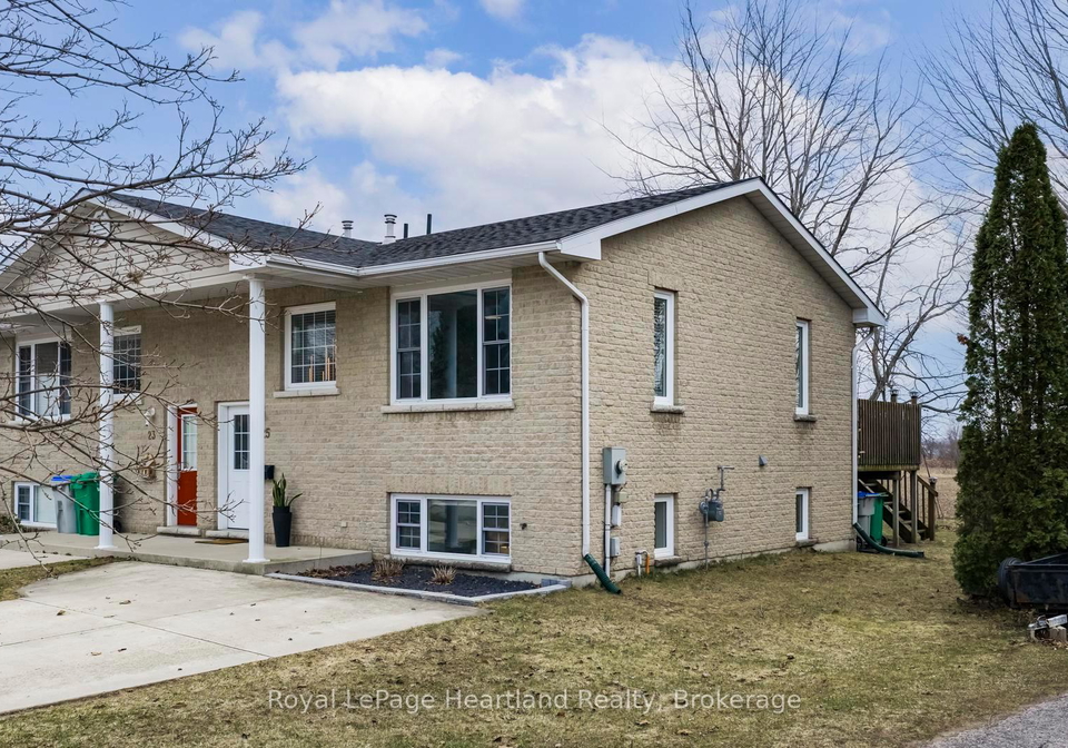 25-lee-crescent-goderich-ontario-x12950356