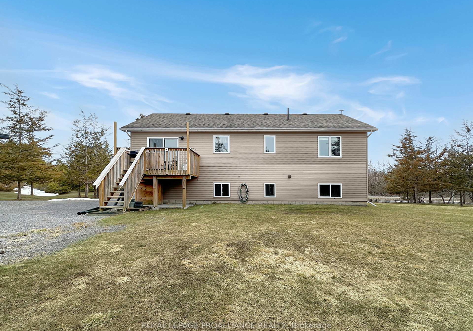 2073-shannon-road-tyendinaga-ontario-x12950468