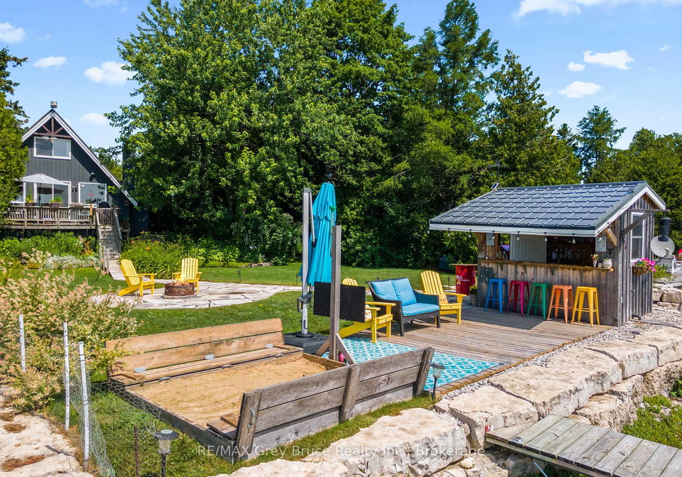 40-aberdeen-avenue-northern-bruce-peninsula-ontario-x12950796