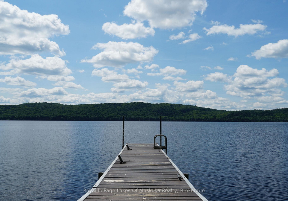 1173-lake-of-two-rivers-south-algonquin-ontario-x12950918