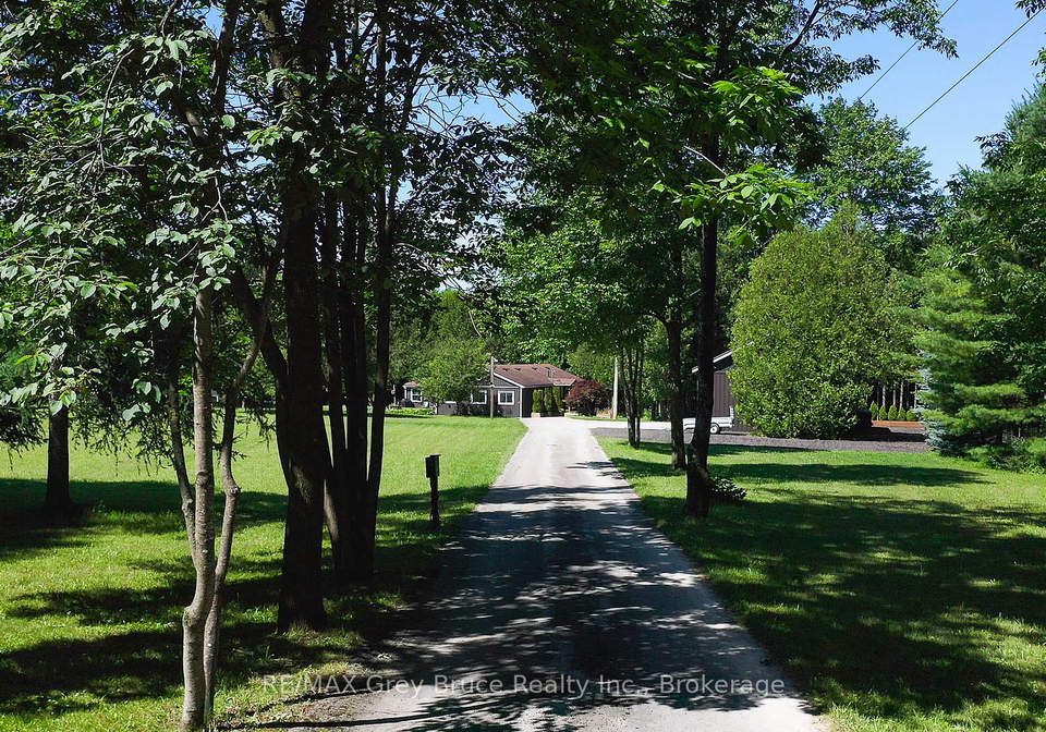 495204-traverston-road-west-grey-ontario-x12950962