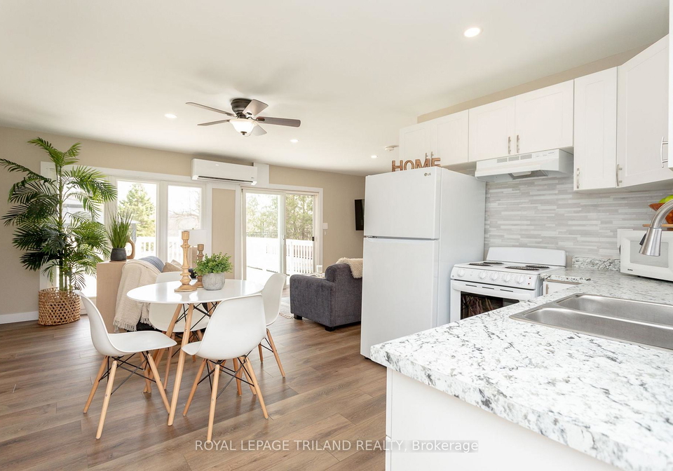 20927-lakeside-drive-thames-centre-ontario-x12950984