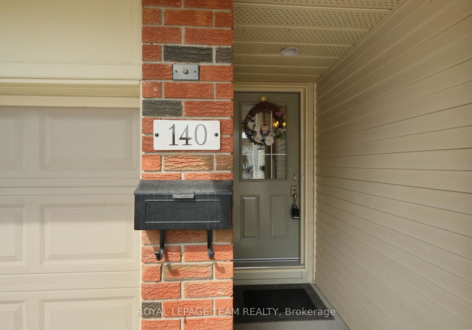 1rushford-private-ottawa-ontario-x12951110