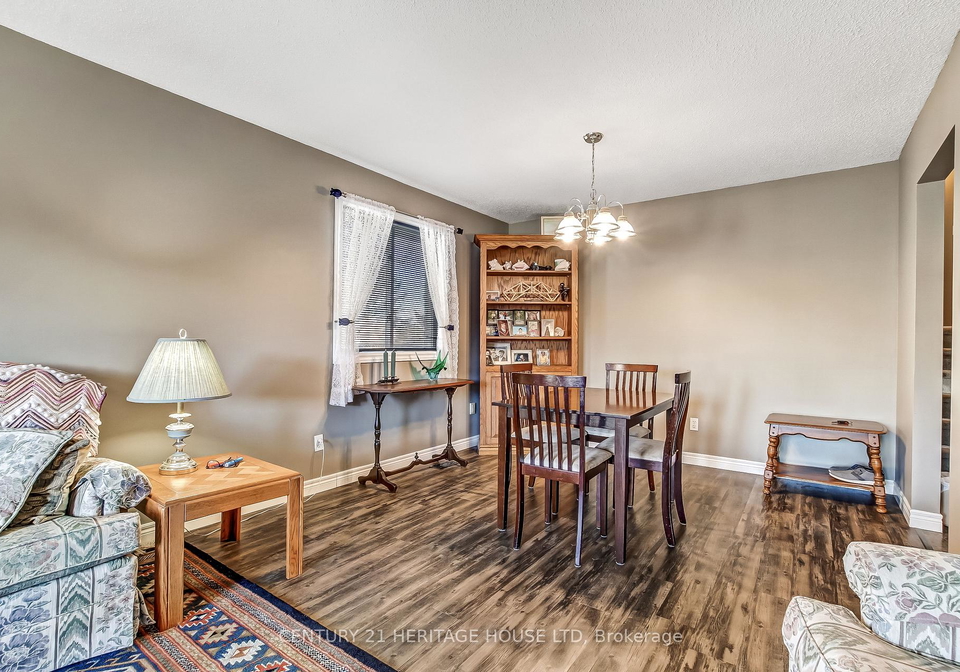 18-hickory-boulevard-w-strathroy-caradoc-ontario-x12951390