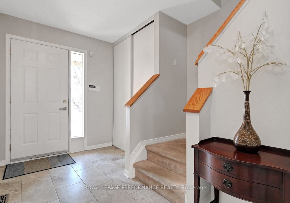 175-arcola-private-ottawa-ontario-x12951656