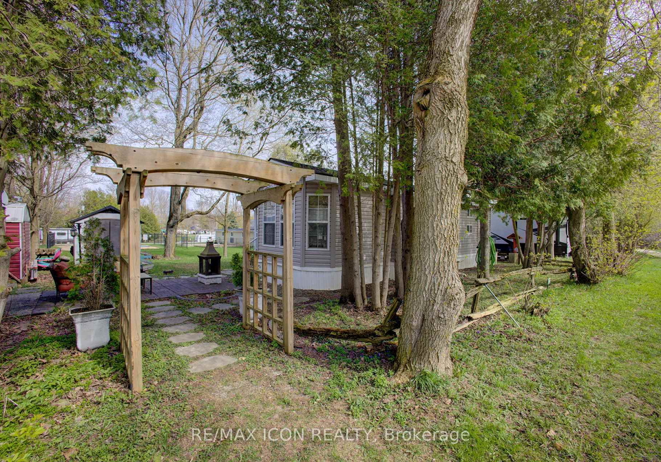 8-maple-wellington-north-ontario-x12951746