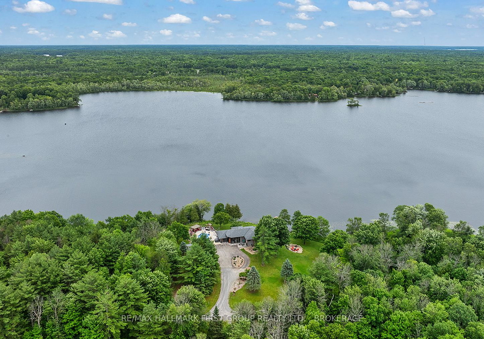 120-black-lake-route-1-tay-valley-ontario-x12951752