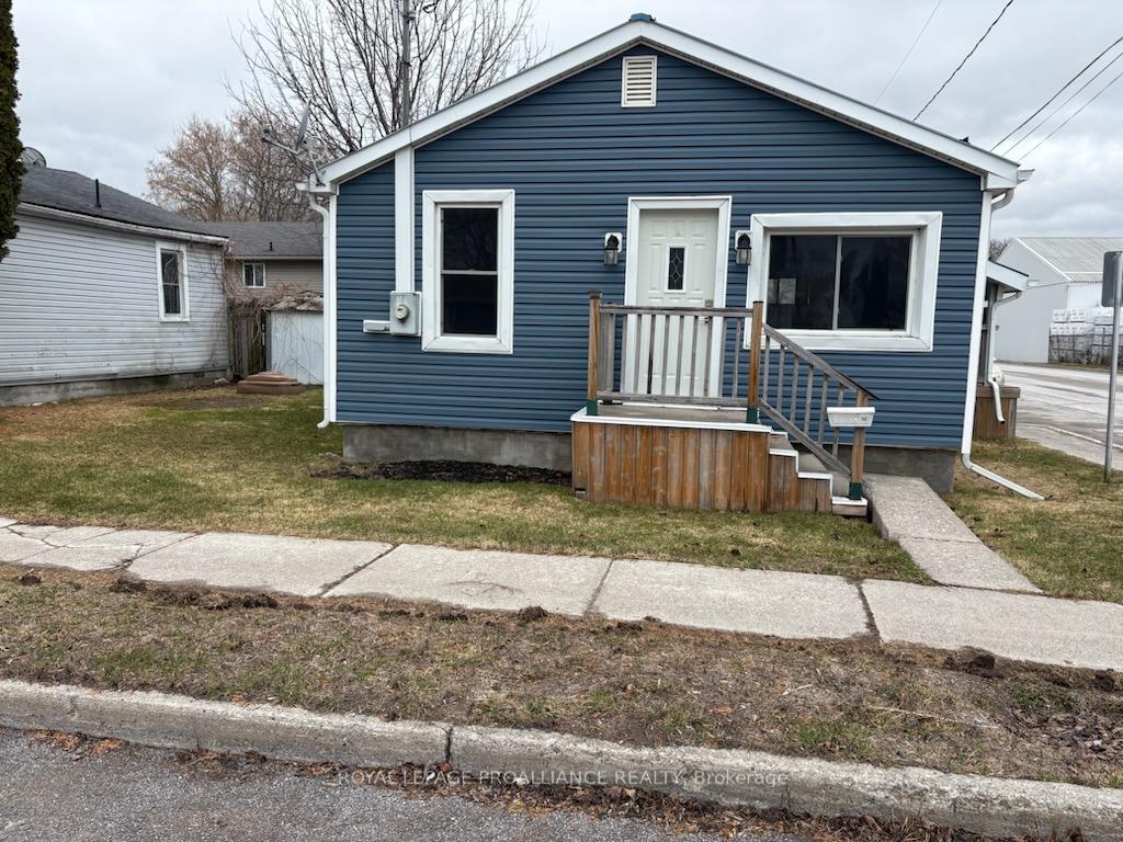 48-bentinck-street-w-quinte-west-ontario-x12951904
