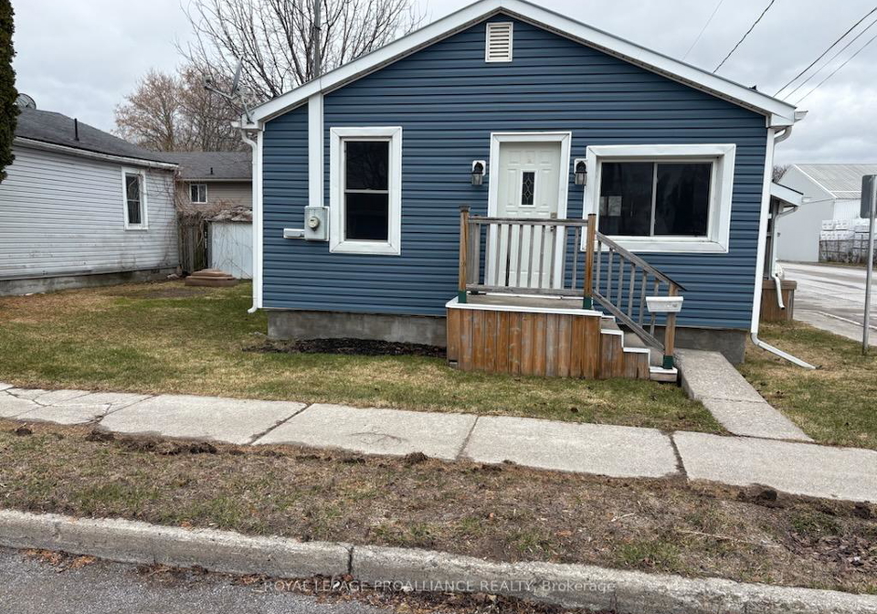 48-bentinck-street-w-quinte-west-ontario-x12951904