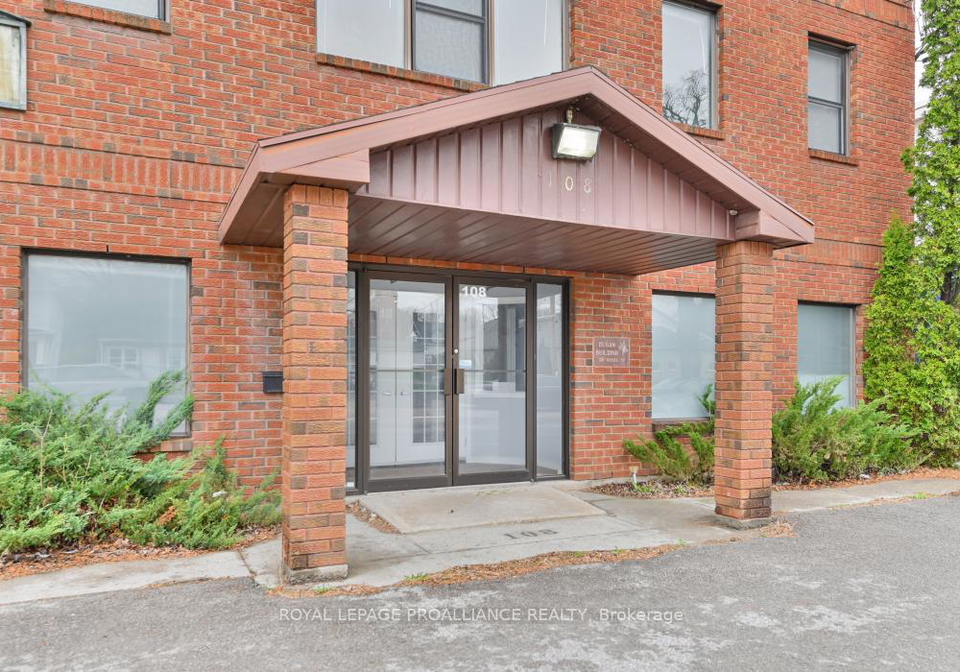 108-russel-street-centre-hastings-ontario-x12952182