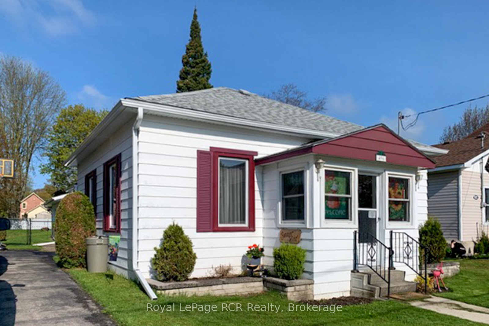 496-brown-street-n-south-bruce-peninsula-ontario-x12952242