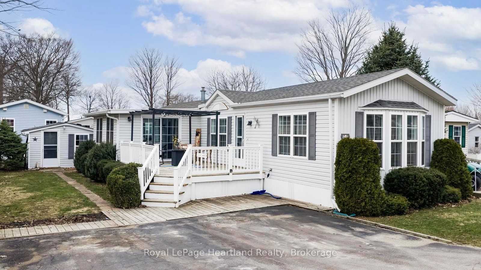 21-algonquin-lane-ashfield-colborne-wawanosh-ontario-x12952430