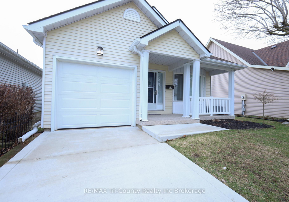33-wilkins-crescent-tillsonburg-ontario-x12952572
