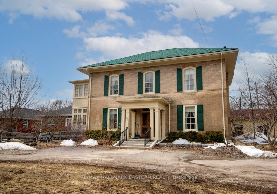 813-water-st-11-argyle-street-peterborough-ontario-x12952654