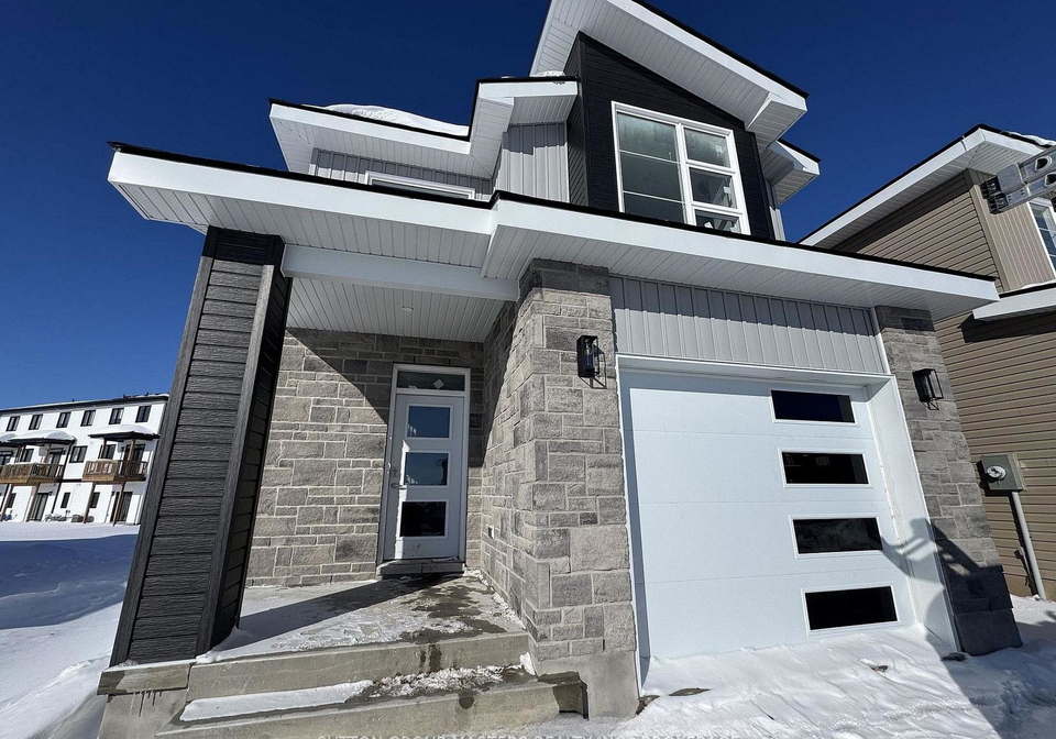 230-drive-richard-james-crescent-loyalist-ontario-x12952664