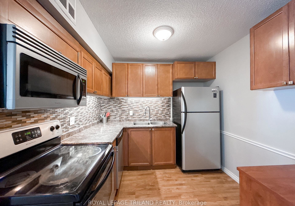 5-jacksway-crescent-london-north-ontario-x12952852