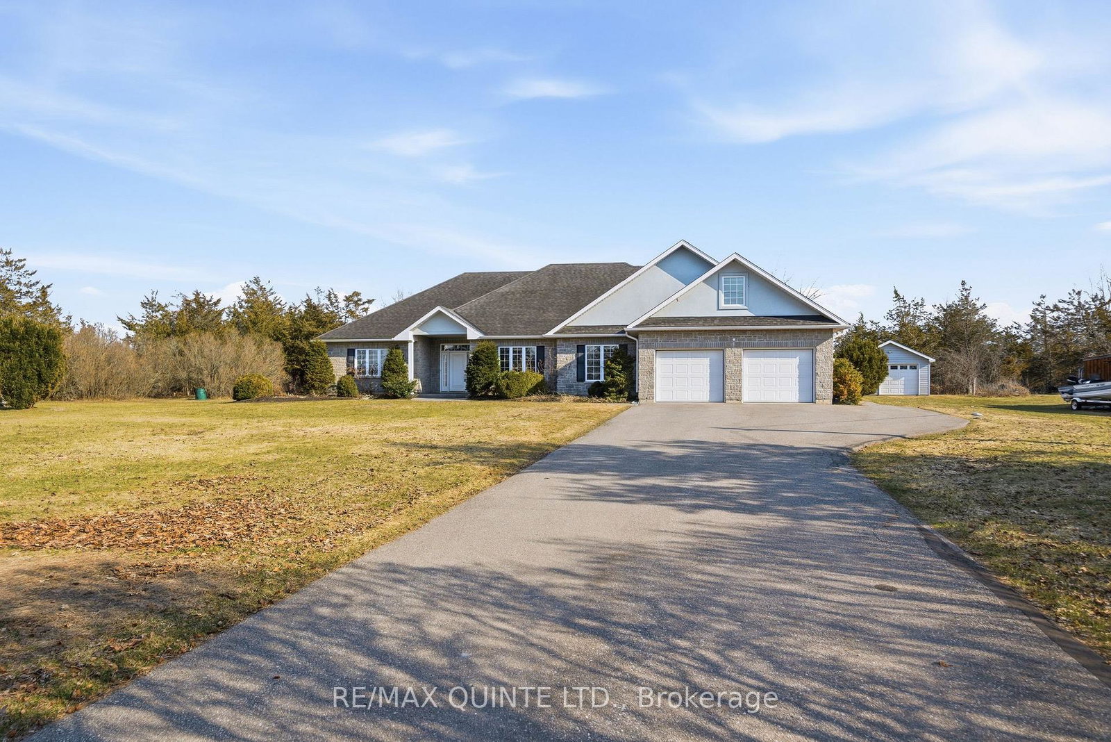 3717-county-road-3-prince-edward-county-ontario-x12953408