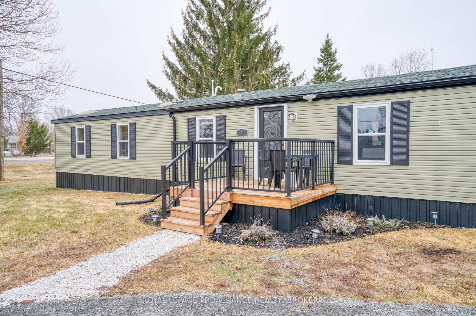 1-taylor-street-rideau-lakes-ontario-x12953678