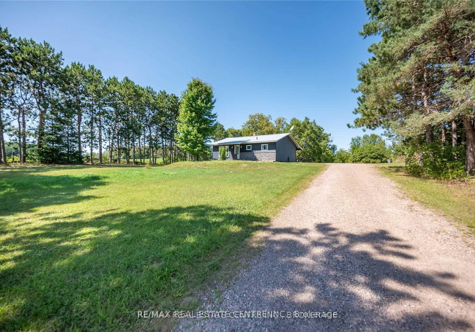 814-sand-road-bonnechere-valley-ontario-x12953686