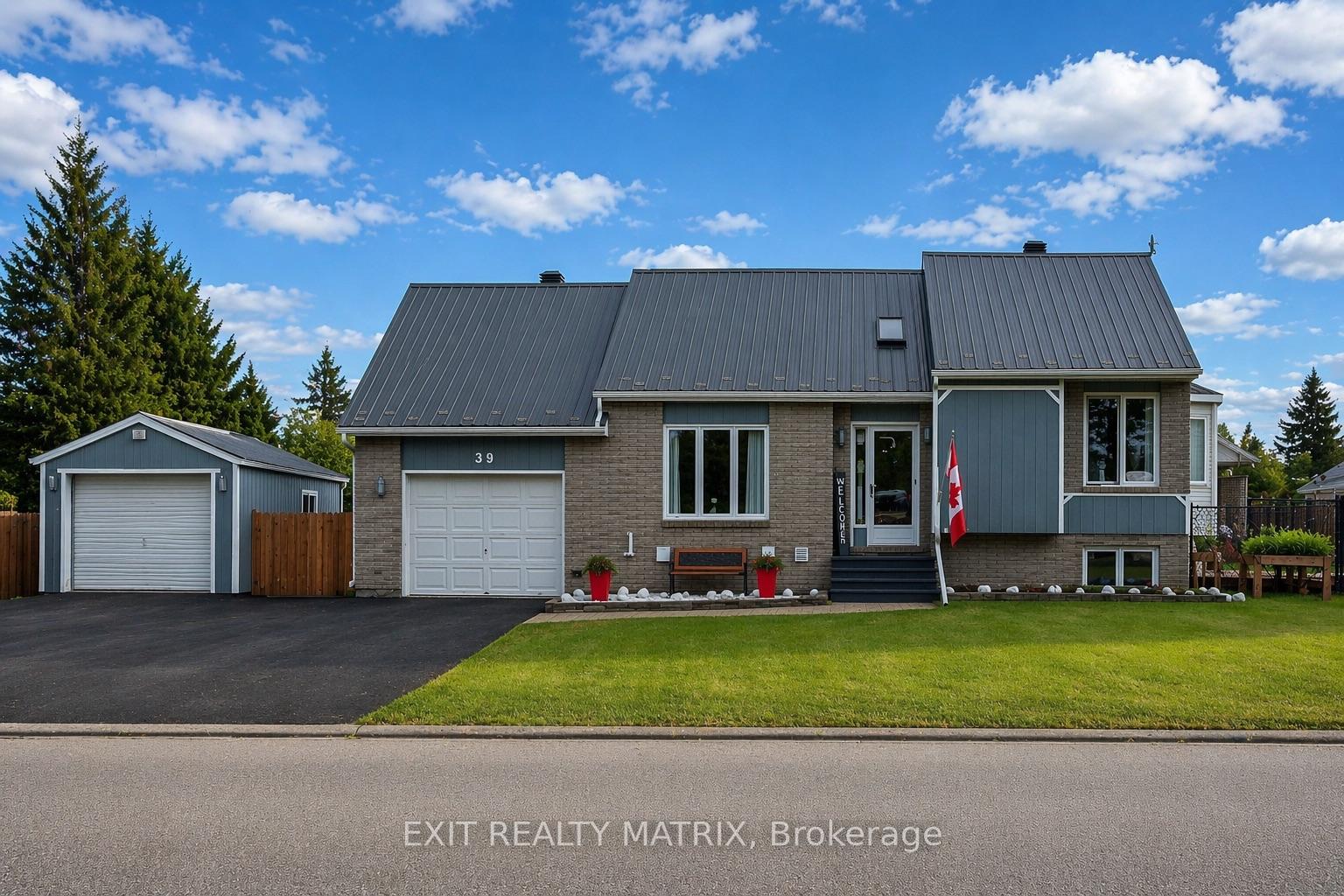 51-e-marcel-street-e-russell-ontario-x12953756