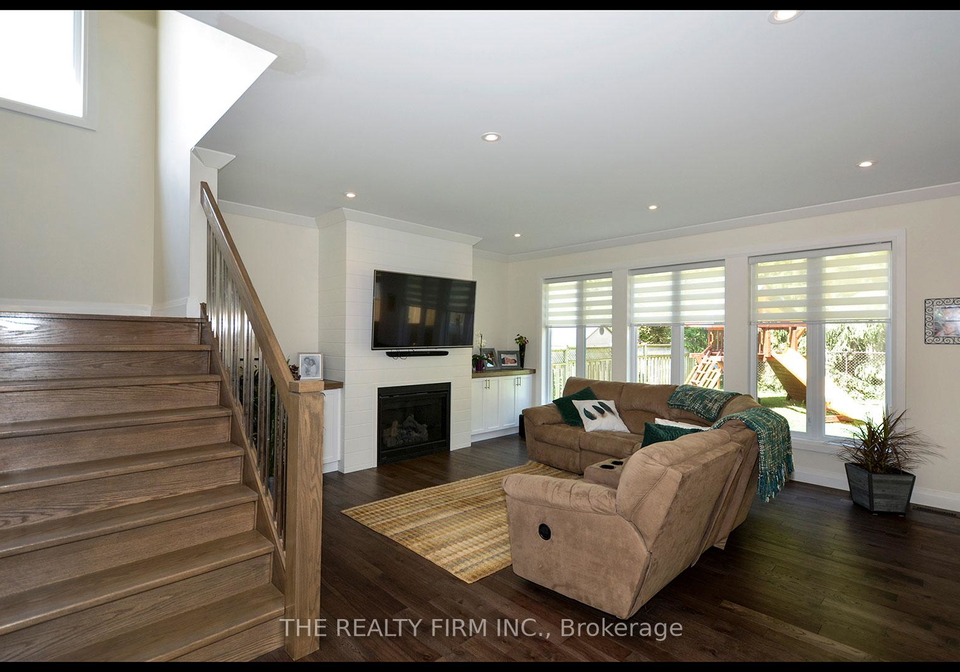 285-elizabeth-street-southwest-middlesex-ontario-x12953830