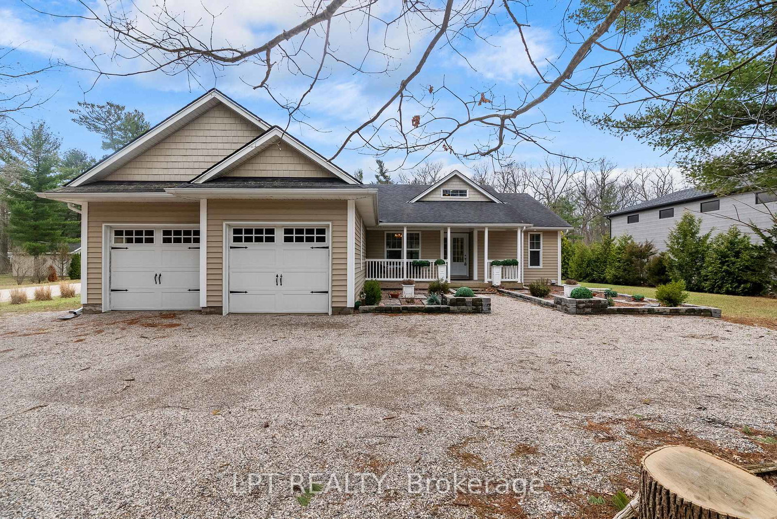 10023-jenna-road-lambton-shores-ontario-x12953964