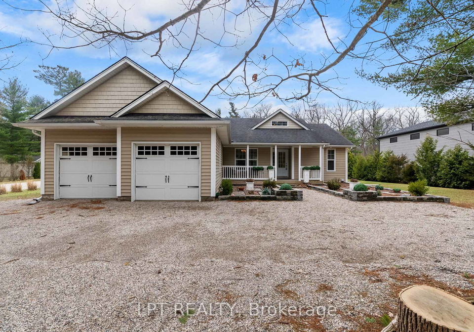 10023-jenna-road-lambton-shores-ontario-x12953964