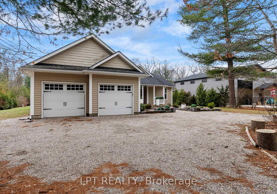 10023-jenna-road-lambton-shores-ontario-x12953964