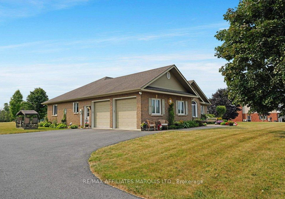 18456-tyotown-road-south-glengarry-ontario-x12953988