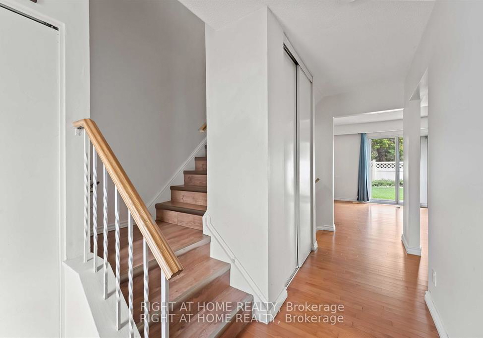 5-hadley-circle-ottawa-ontario-x12954194