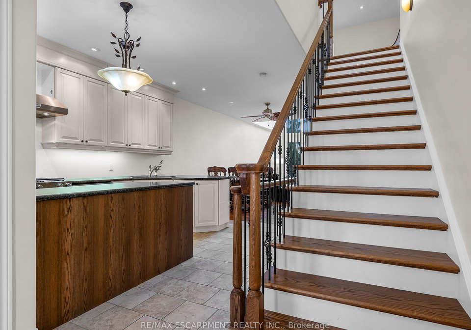 18-biagi-court-st-catharines-ontario-x12954294