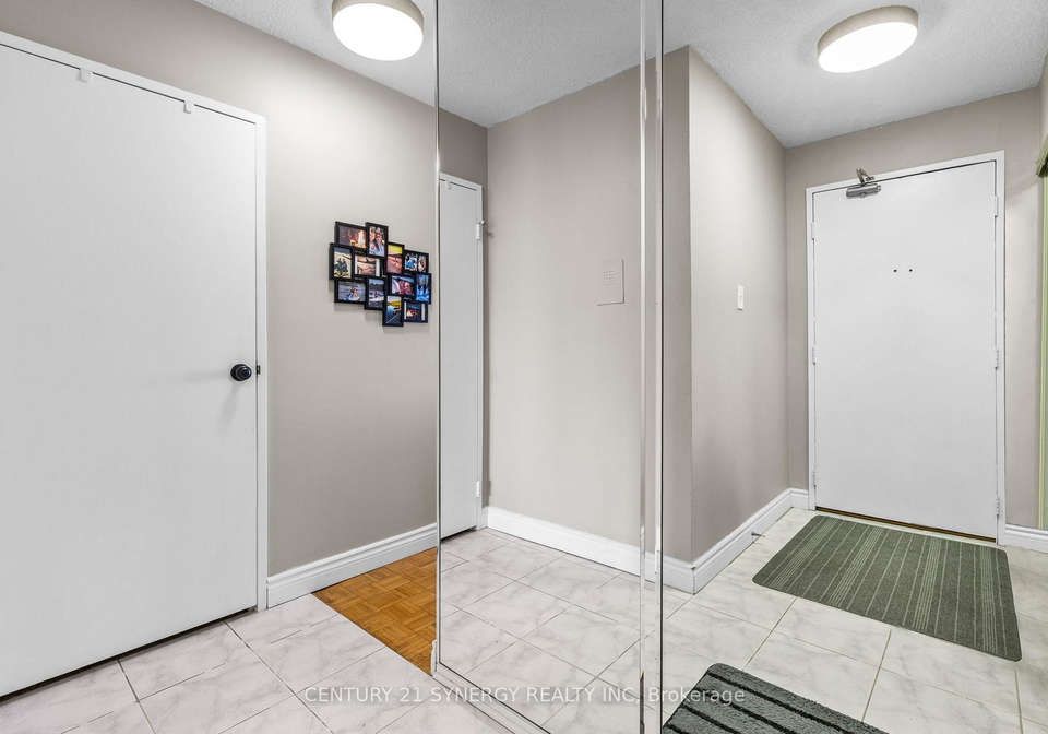 158a-mcarthur-avenue-ottawa-ontario-x12954468