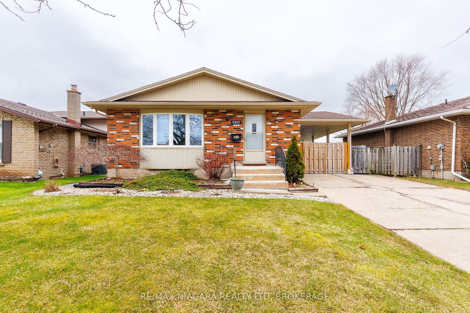 5915-frontenac-street-n-niagara-falls-ontario-x12954518