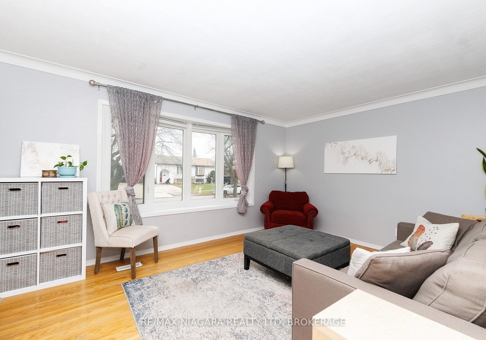 5915-frontenac-street-n-niagara-falls-ontario-x12954518