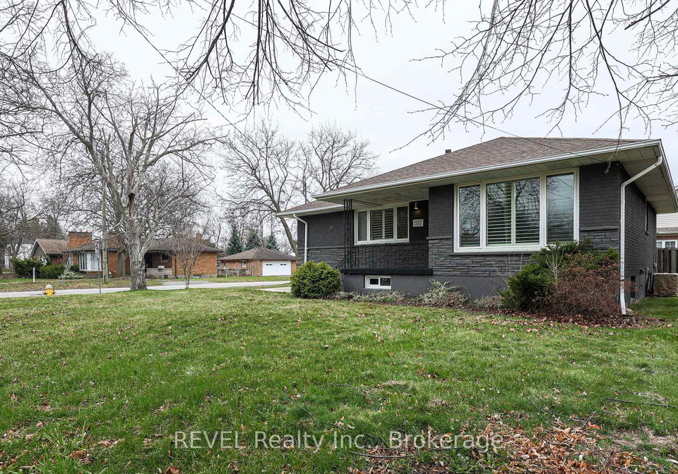 325-grantham-avenue-st-catharines-ontario-x12954588