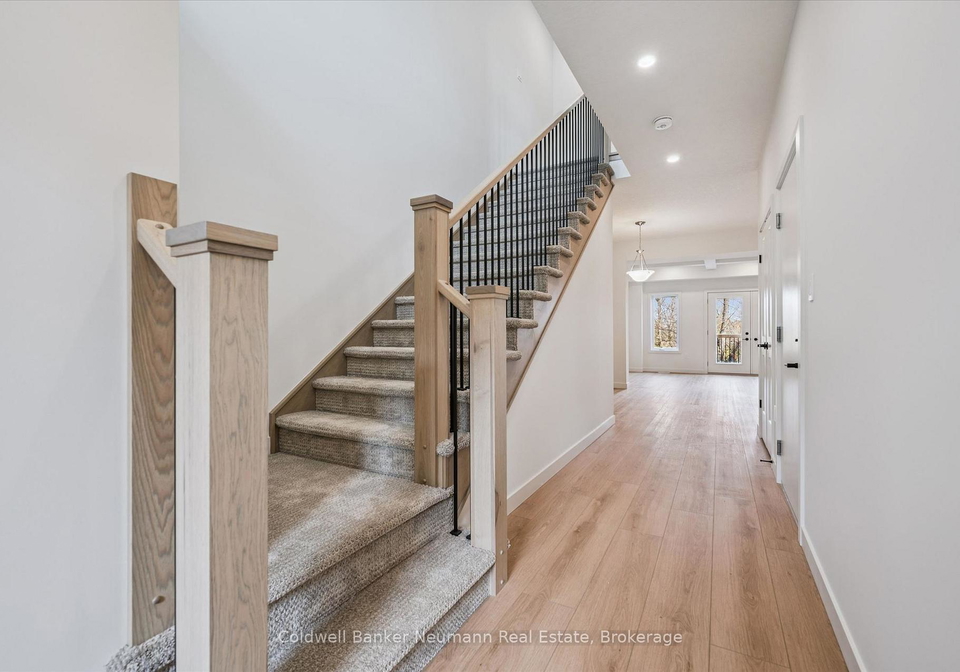32-fieldstone-lane-centre-wellington-ontario-x12954650