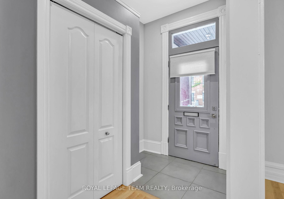 90-fourth-avenue-ottawa-ontario-x12955082
