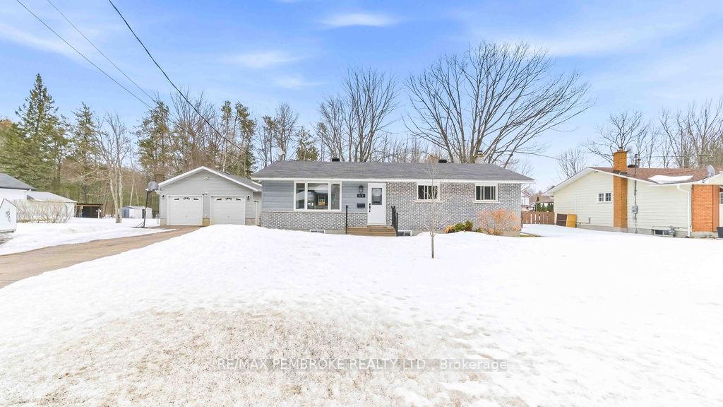 52-laurentian-drive-petawawa-ontario-x12955448