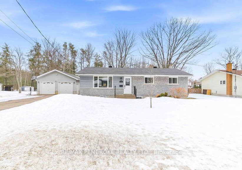 52-laurentian-drive-petawawa-ontario-x12955448