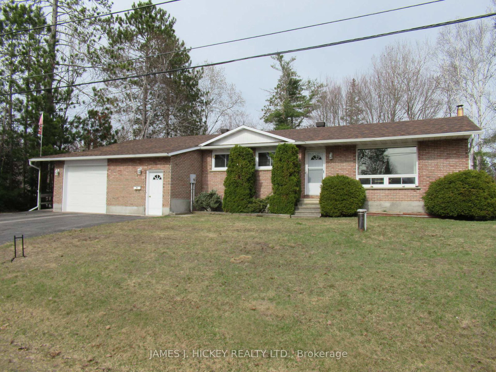 7-martin-street-laurentian-hills-ontario-x12955880