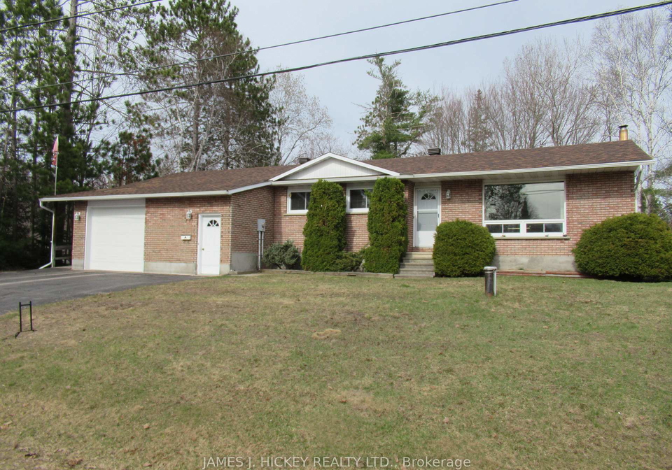 7-martin-street-laurentian-hills-ontario-x12955880
