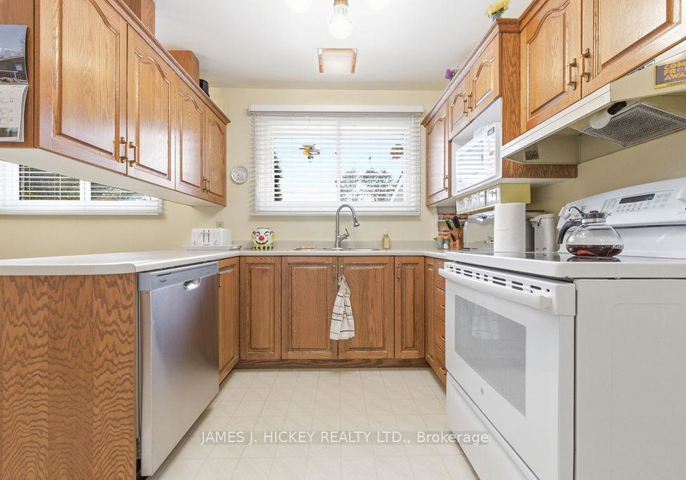 7-martin-street-laurentian-hills-ontario-x12955880