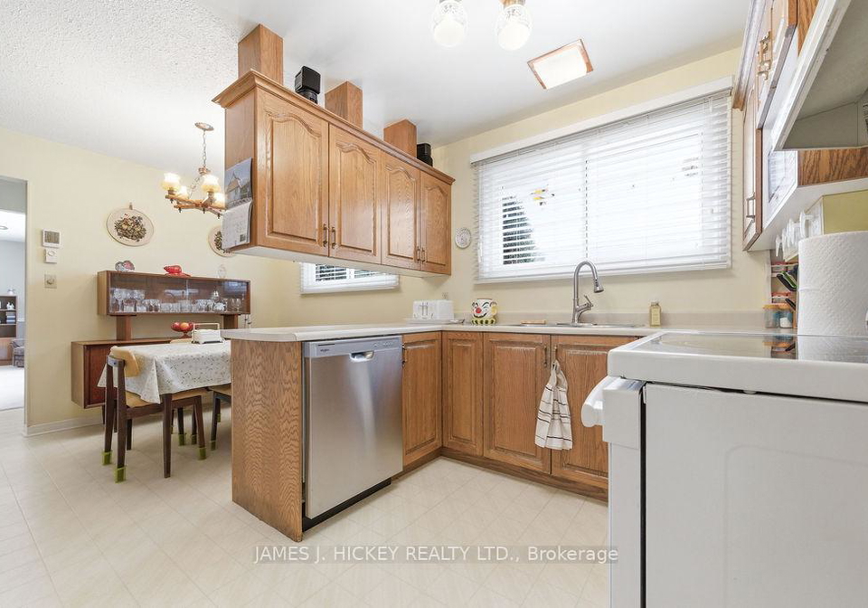 7-martin-street-laurentian-hills-ontario-x12955880